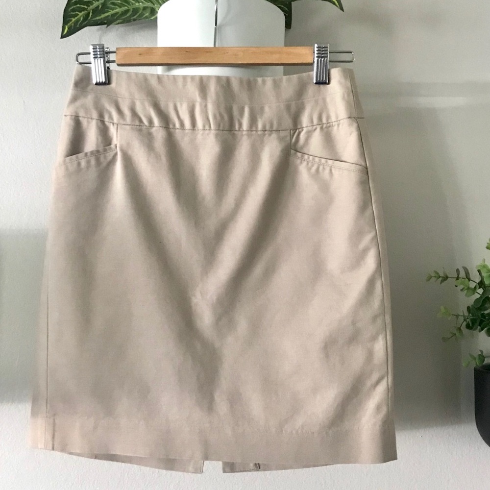 BANANA REPUBLIC Khaki Pencil Skirt